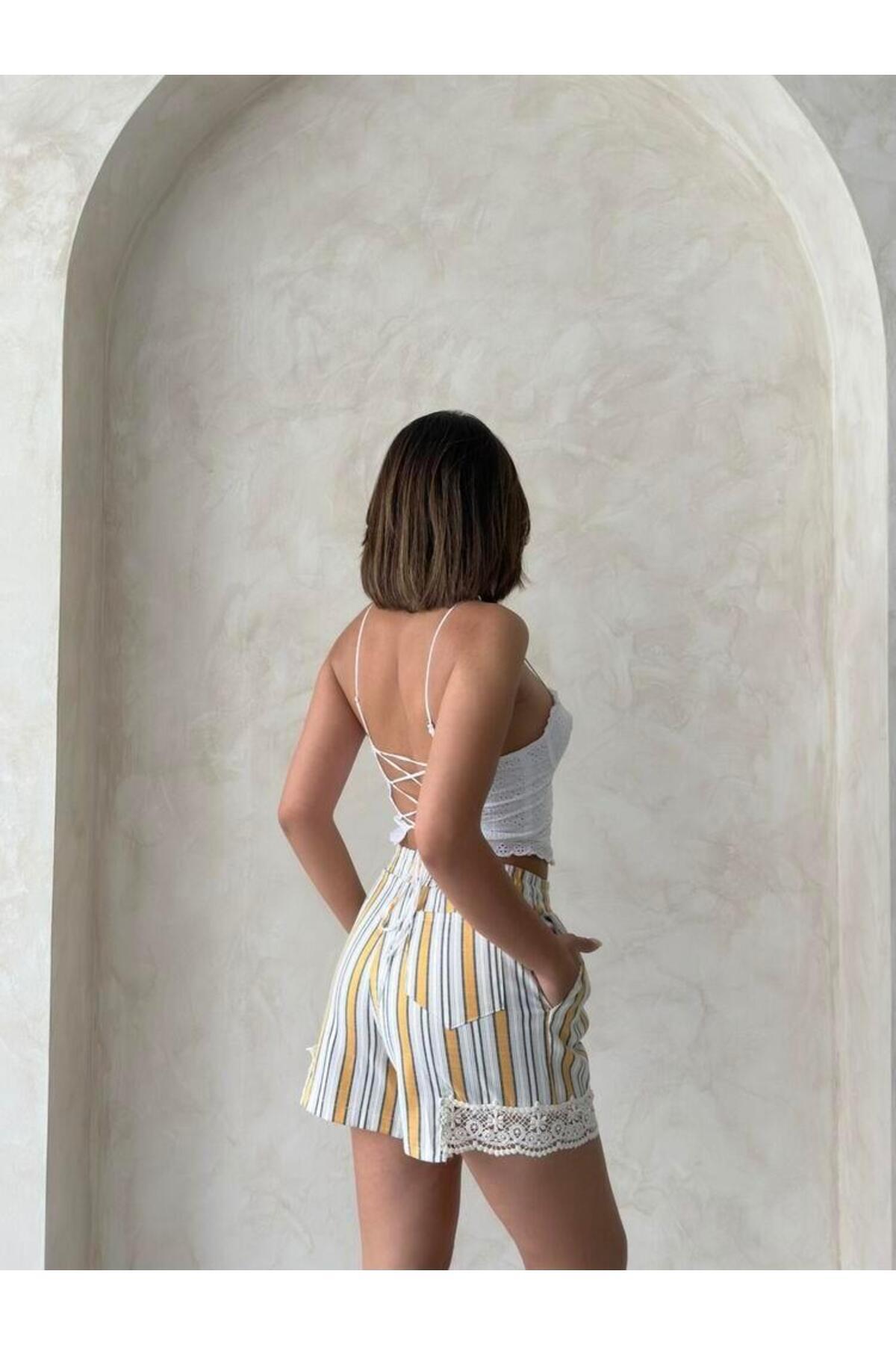 Paça Dantelli Çizgili Şort | D2393