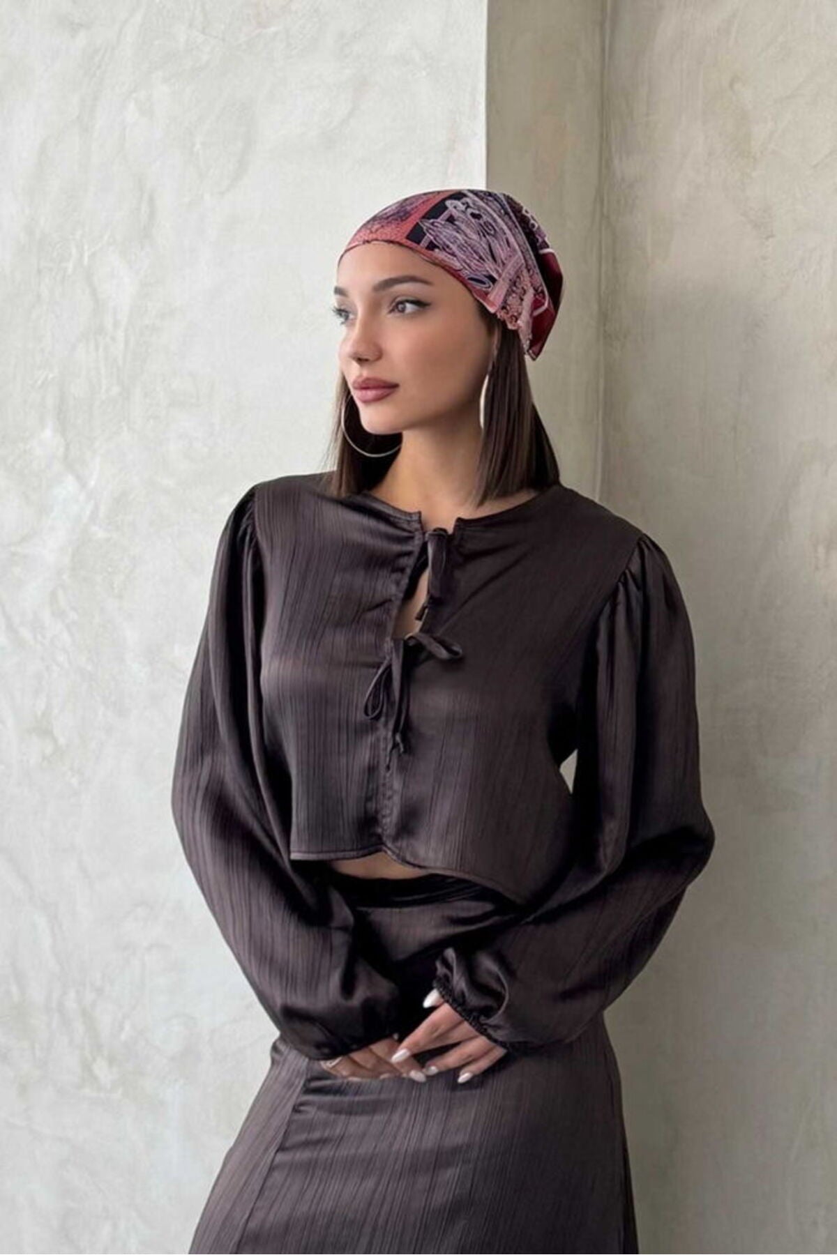 Kraşlı Saten Önden Bağlamalı Bluz | F1916 - BORDO