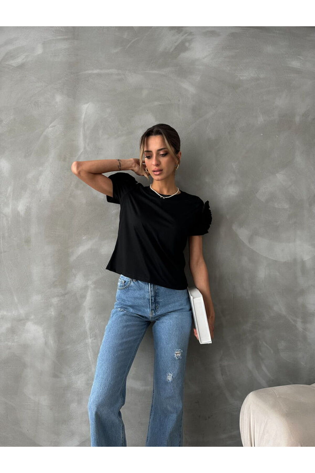 Omuzları Güllü T Shirt | D2640 - TAŞ