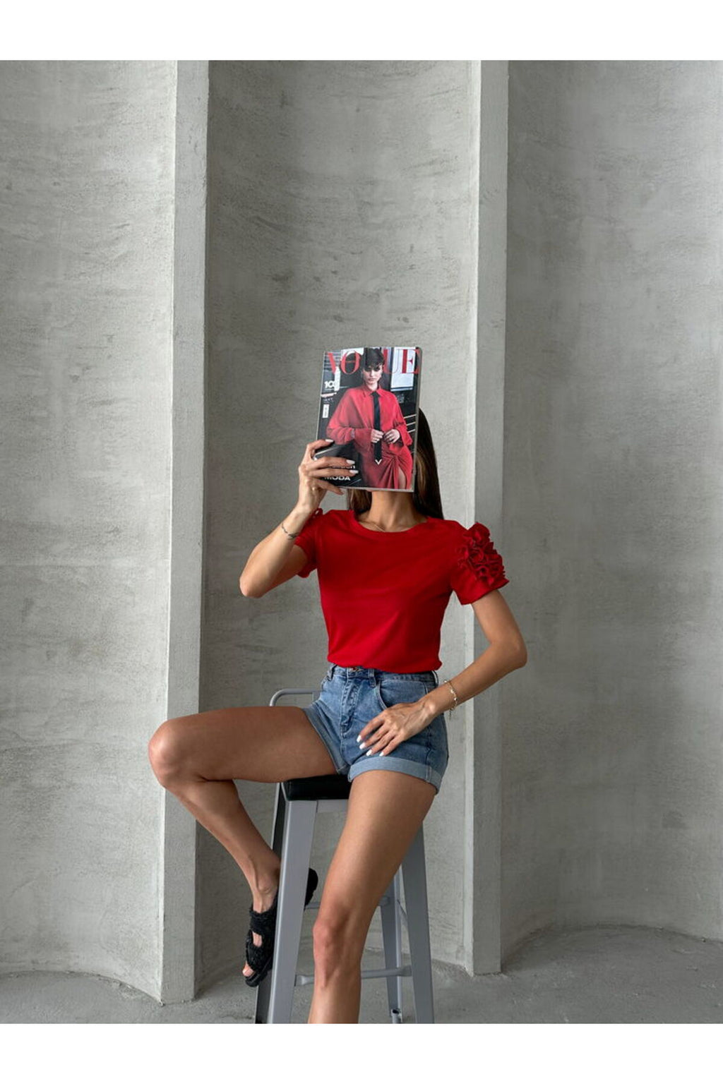 Omuzları Güllü T Shirt | D2640