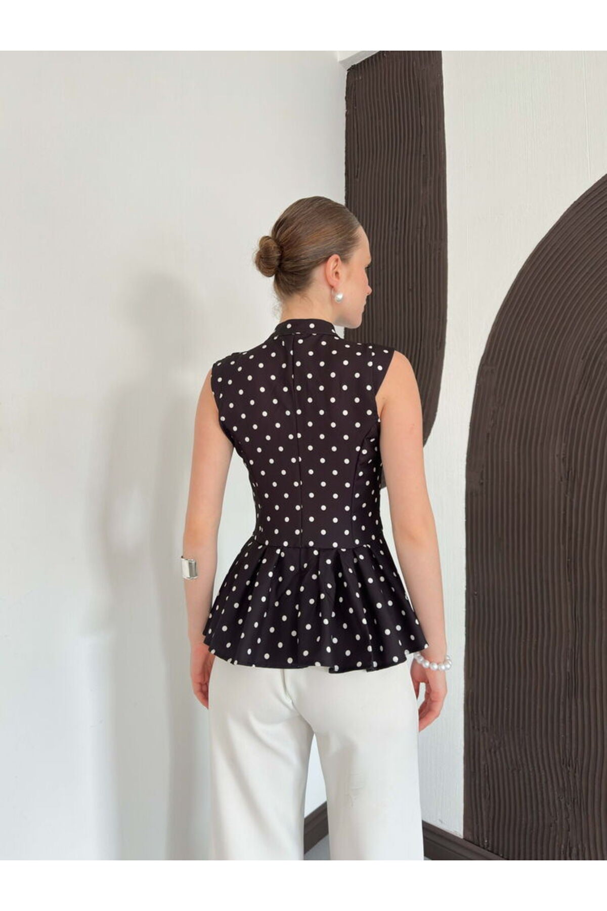 Çin Düğmeli Puantiyeli Bluz | D3074 - KAHVE