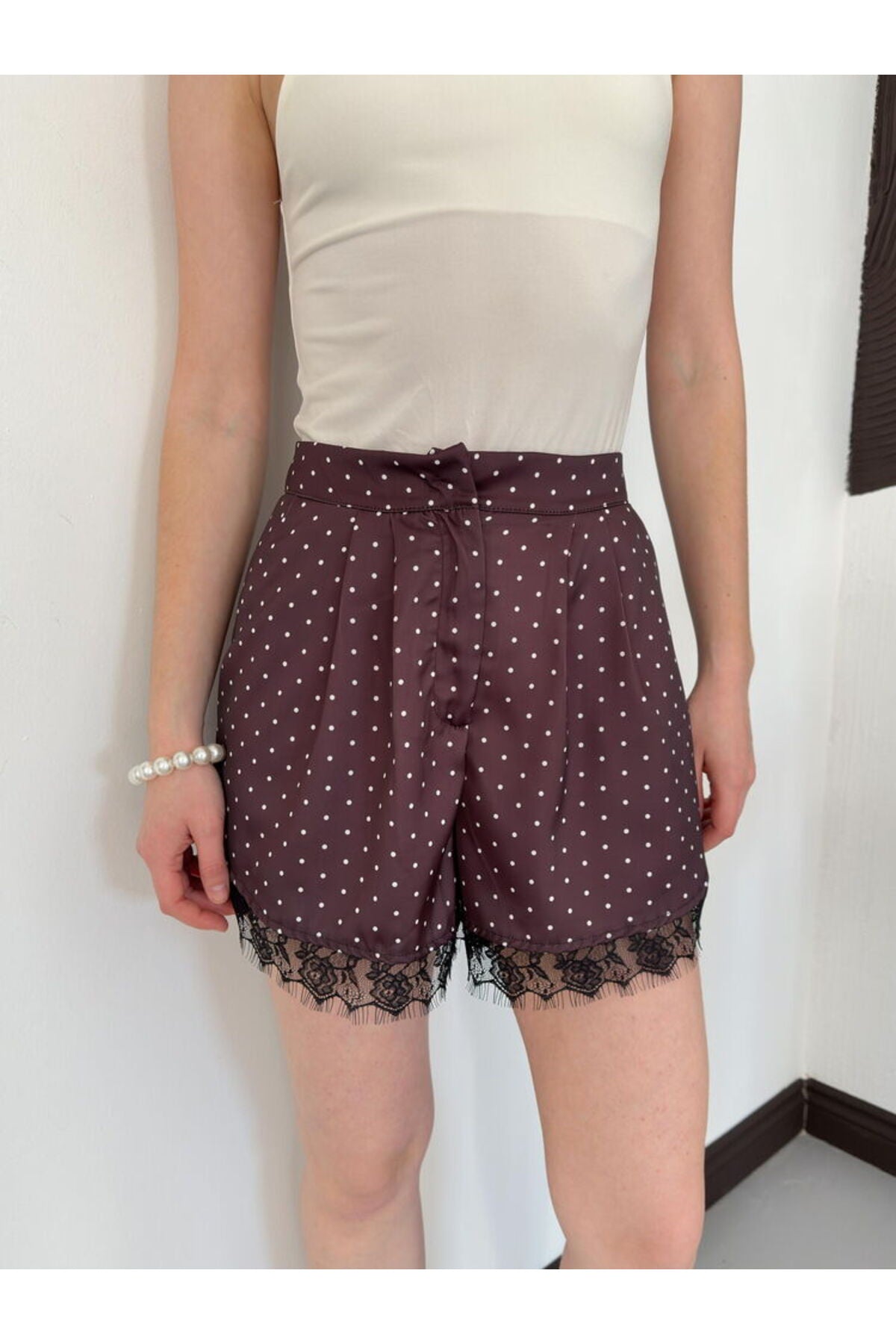 Dantelli Puantiyeli Saten Şort | D3031