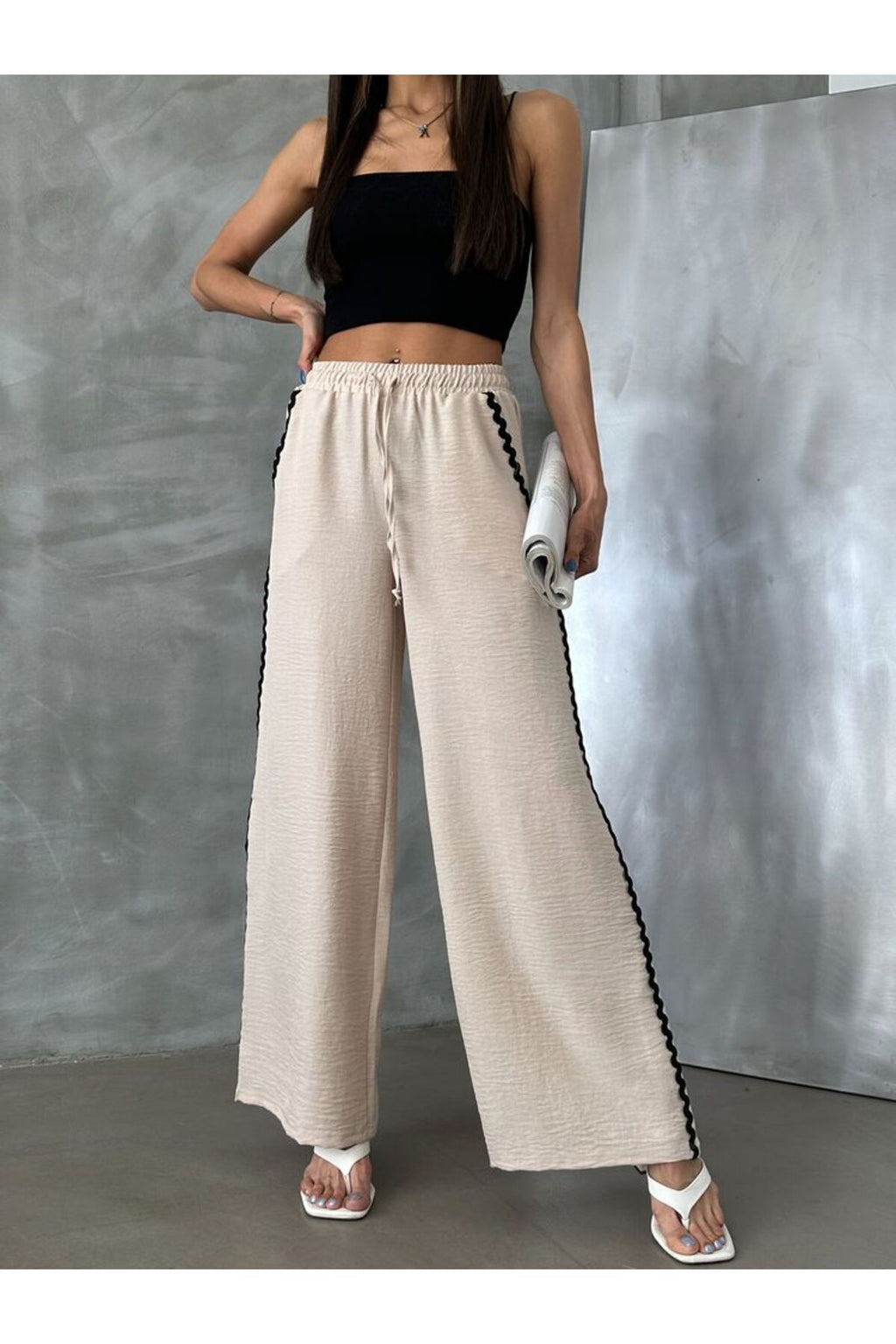 Sutaşı Detaylı Pantolon | D2625 - TAŞ